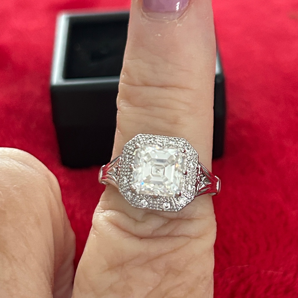 Certified 2.5 Moissanite Carat Ring Size 7 Vvsd